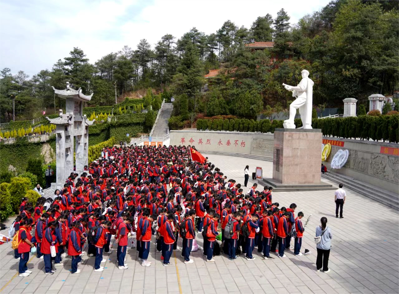 立德铸魂 昭阳区第二中学特色思政教育有成效