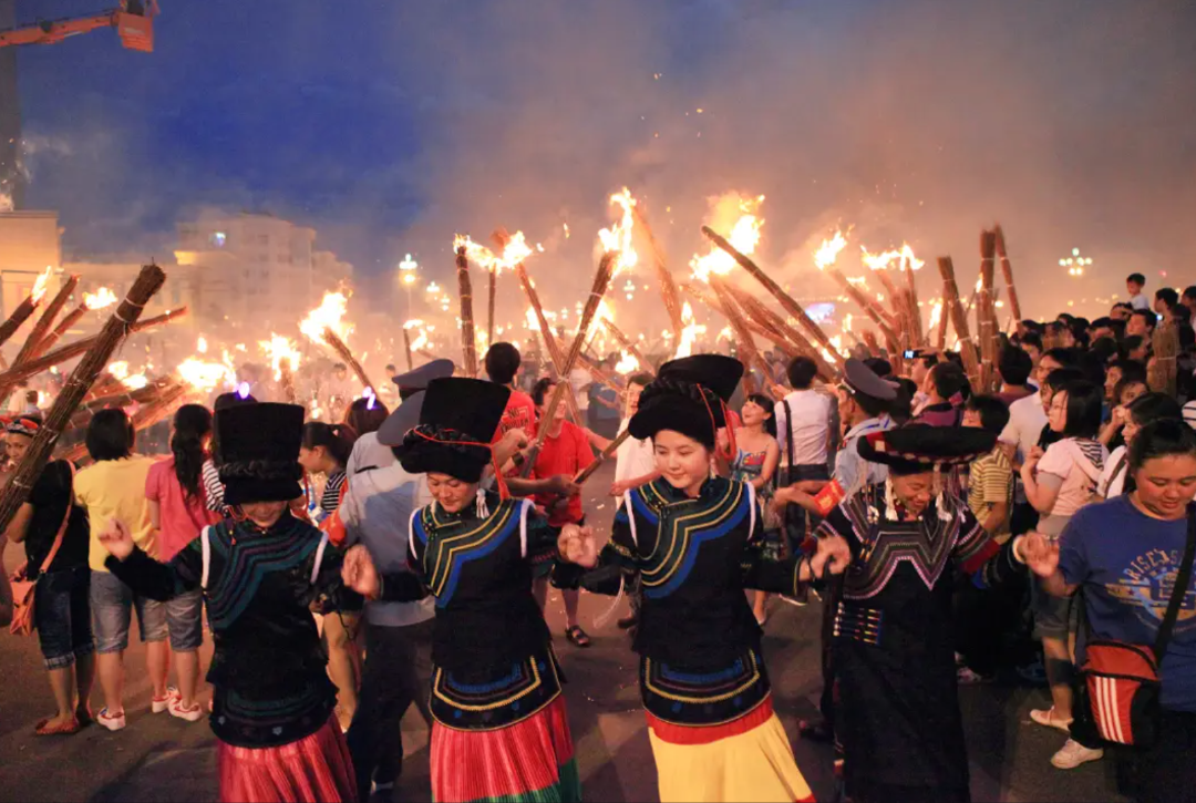 天赐"凉"机 "昭"您避暑 秋城昭阳欢迎您 | 共赴旧圃彝族火把节和村ba